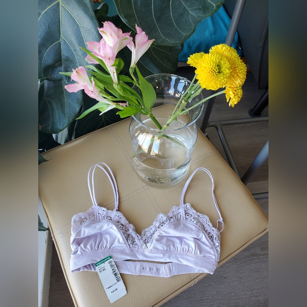 ♻ 5/$25 CLEARANCE: BNWT Miiyu by Simons Lilac Bralette